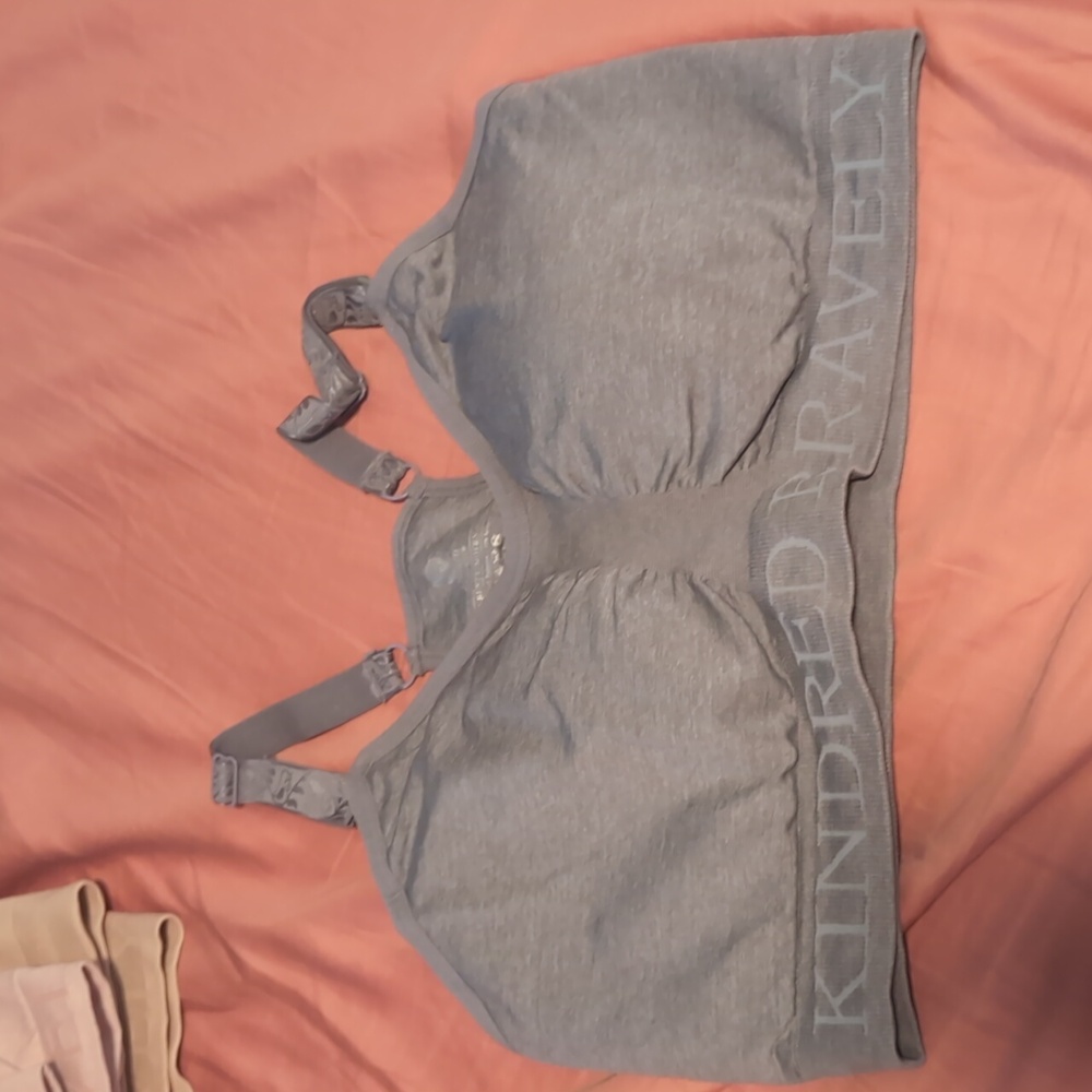 Kindred bravely nursing sports bra